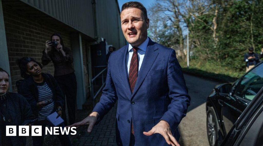 Another college sees suspected meningitis case amid Kent outbreak