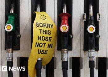 Australia fuel crisis: PM seeks to reassure Australians over supply amid panic buying
