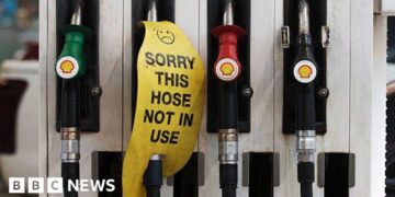 Australia fuel crisis: PM seeks to reassure Australians over supply amid panic buying