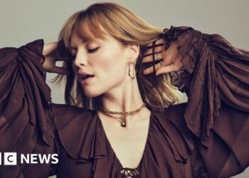 Freya Ridings on buying a plane ticket and reclaiming her career: 'I felt like a naughty schoolchild'