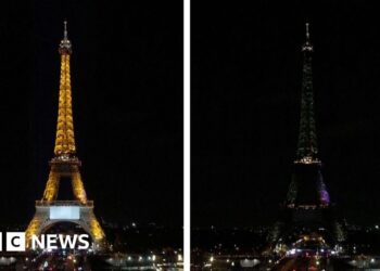 Iconic global landmarks turn off lights