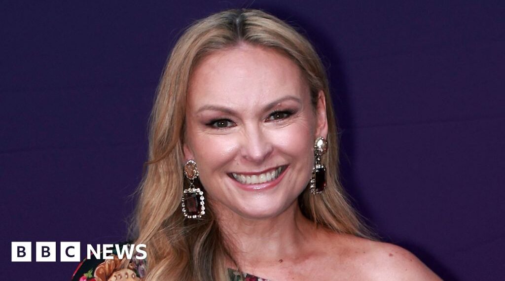 Married at First Sight star Mel Schilling dies
