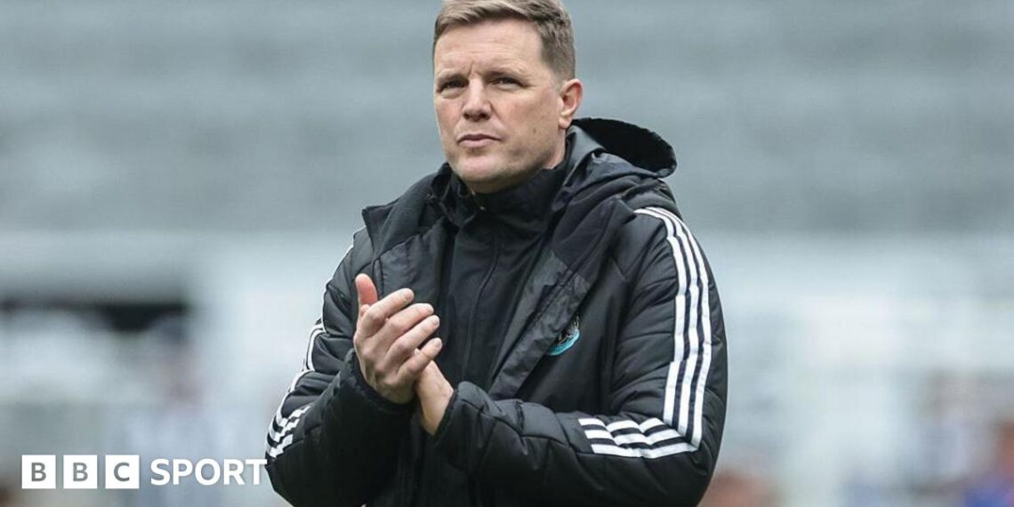 Eddie Howe applauds Newcastle United supporters after the defeat against Sunderland at St James' Park on 22 March 2026
