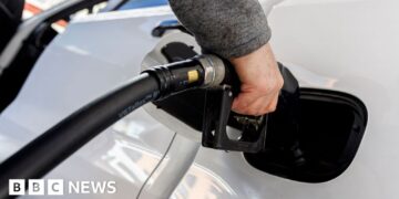 Oil price slides as Trump talks up Iran peace negotiations