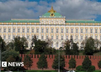 Russia expels British diplomat over spying allegations