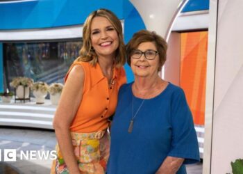 Savannah Guthrie to return to Today show as search for mother continues