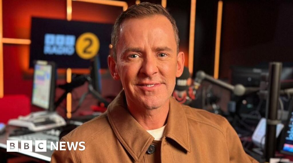 Scott Mills investigated in 2016 over sexual offence allegations against teenage boy