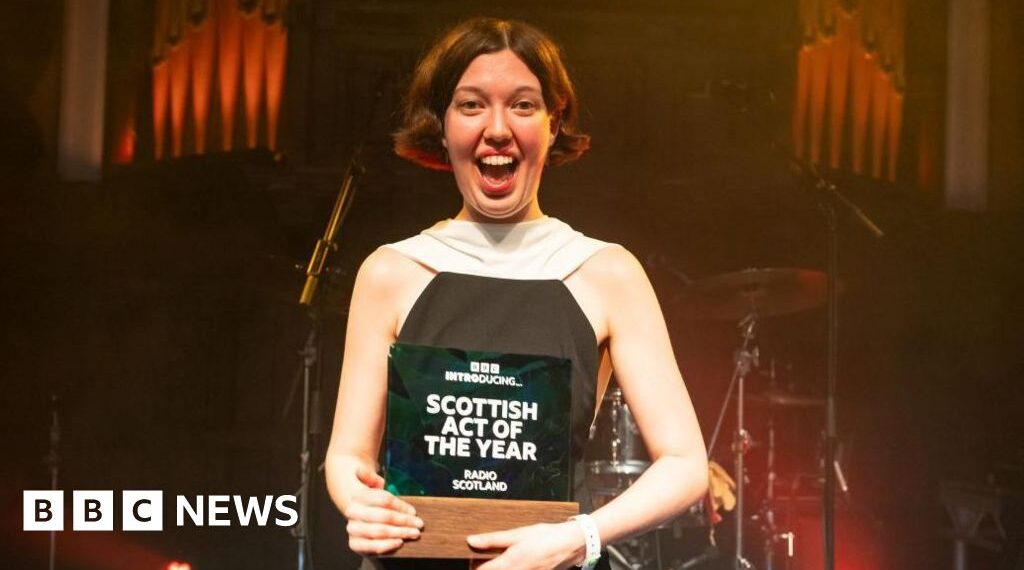 Singer on 'cloud nine' after winning BBC Introducing Scottish Act of the Year award