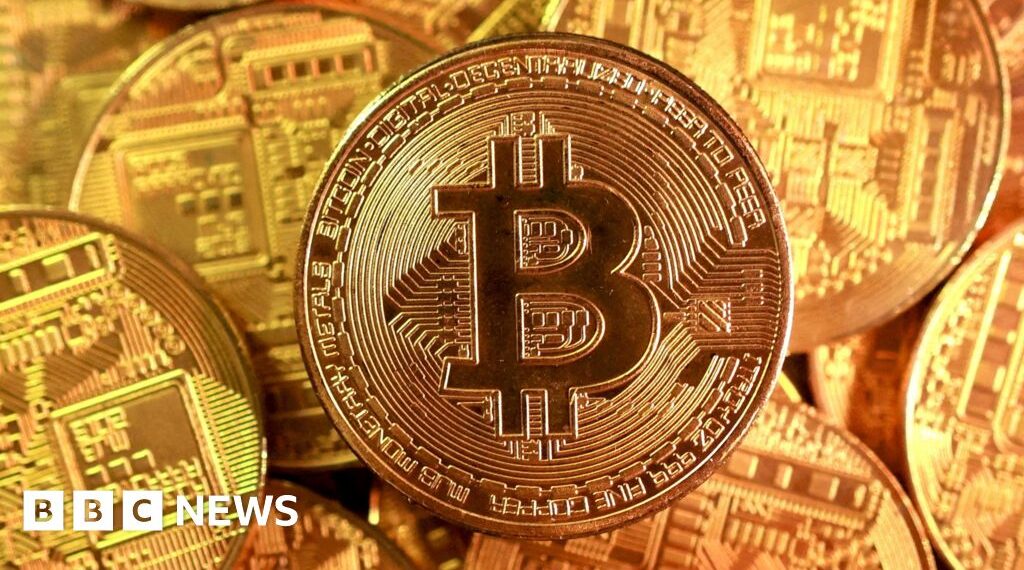 Starmer to temporarily ban crypto donations to UK parties