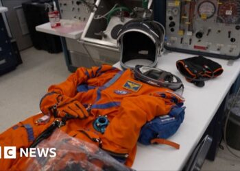 Take a look inside Nasa's moon spacesuit lab ahead of Artemis launch