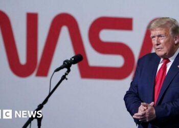 Trump sees 'America First' opportunity in Nasa lunar mission