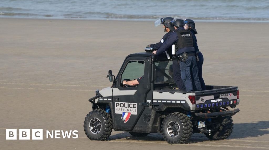 UK and France extend talks over new small boats deal