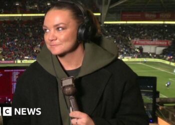 Wales fans rally as World Cup play-offs commentator Nia Jones faces sexist abuse