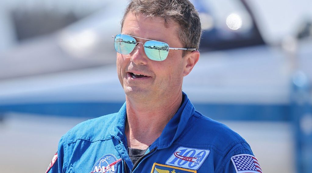 'We have the ultimate trust in each other,' Artemis II commander says