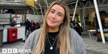 'My lonely start to adulthood with endometriosis'