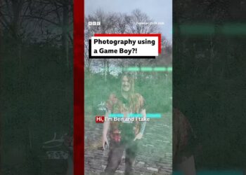 The photographer capturing Glasgow on a Game Boy. #Photography #GameBoy #BBCNews