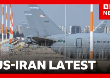 Pentagon denies report that US considering sending 10,000 troops to Middle East | BBC News