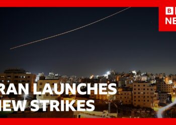 Iran launches new wave of strikes across Gulf region | BBC News