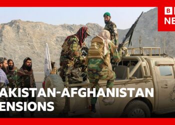 Pakistan defence minister says country in ‘open war’ with Afghanistan after strikes | BBC News