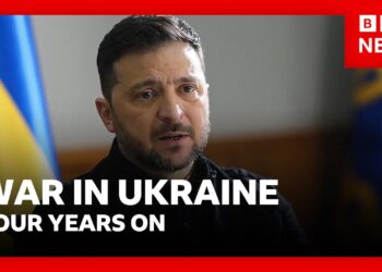 Russia’s Putin has started WW3 and must be stopped, Ukraine’s Zelensky says | BBC News
