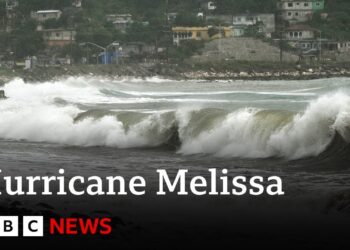 Three dead in Jamaica as Hurricane Melissa approaches | BBC News