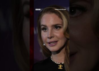 Lana Del Rey says her James Bond theme was rejected. #LanaDelRey #JamesBond #BBCNews