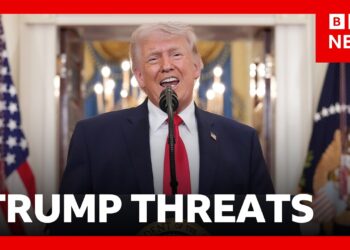Strait of Hormuz remains effectively closed despite Trump’s threats to Iran | BBC News