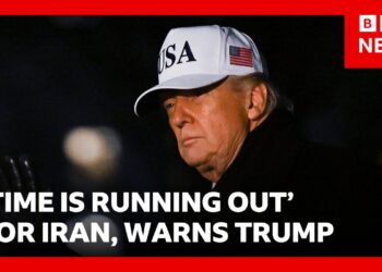 Donald Trump warns Iran ‘time is running out’ for nuclear deal | BBC News