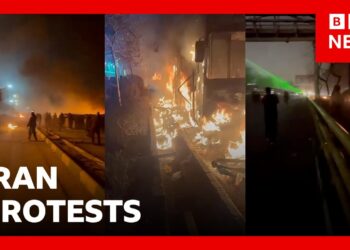 Iran protesters defy crackdown as videos show violent clashes | BBC News