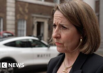 AI minister Kendall says she doesn't use AI at work