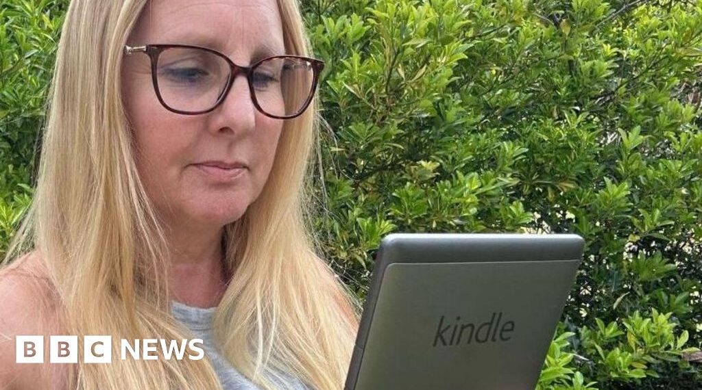 Amazon to end support for older Kindles, prompting user outcry