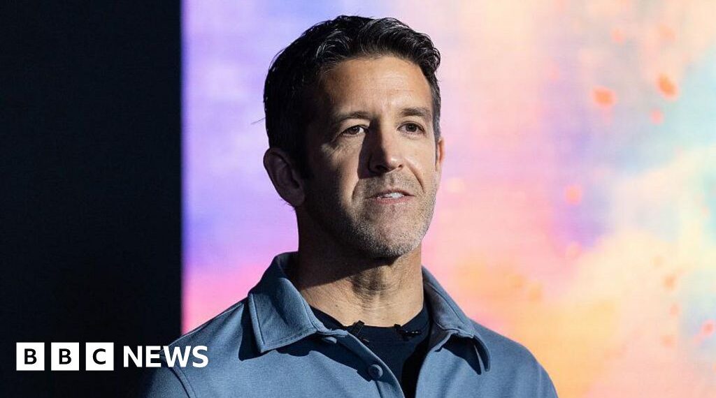 Apple names new chief executive to replace Tim Cook