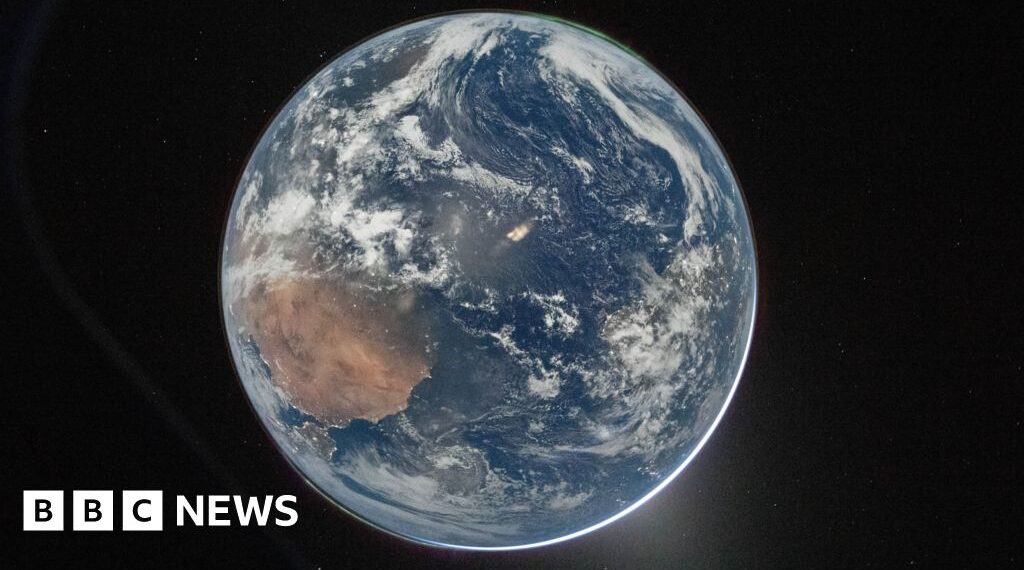 Artemis II crew take 'spectacular' image of Earth