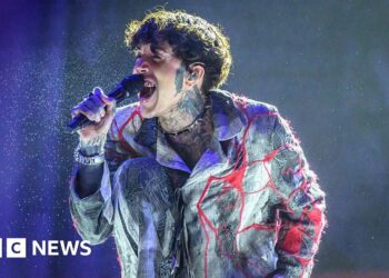 Can Oli Sykes still scream? Bring Me The Horizon re-recording debut 2006 album