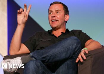 Channel 4 scraps Bake Off episode starring Scott Mills