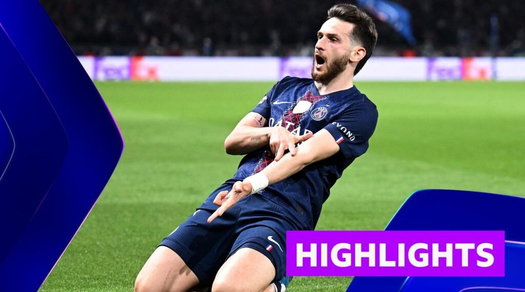 Khvicha Kvaratskhelia celebrates goal by sliding on knees