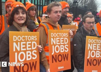 Don't put off treatment during doctors' strike, NHS tells patients