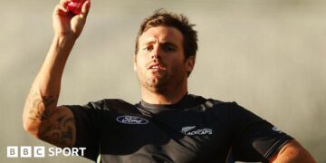 New Zealand all-rounder Doug Bracewell