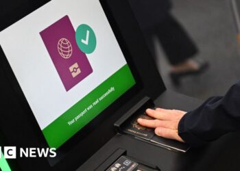 EU fingerprint and photo travel rules come into force