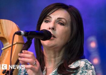 Funeral of Irish singer and musician takes place in Donegal
