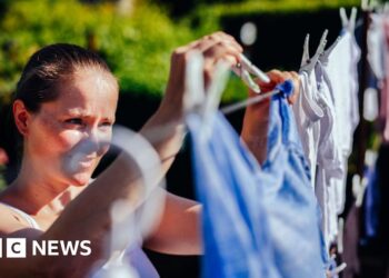 Households could get free electricity for doing washing on sunny weekends