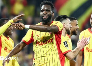 Lens celebrate