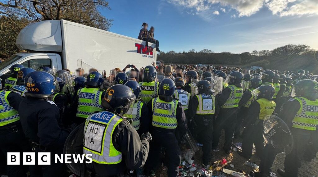 Illegal rave shut down as police face 'violent and hostile' crowd
