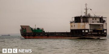 Iran says Strait of Hormuz cannot be opened due to ceasefire breaches