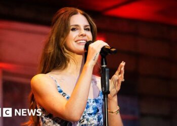 Lana Del Rey to sing theme for new James Bond game