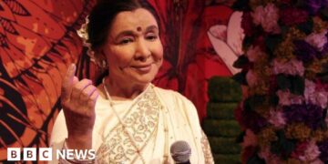 Legendary Bollywood singer Asha Bhosle dies aged 92