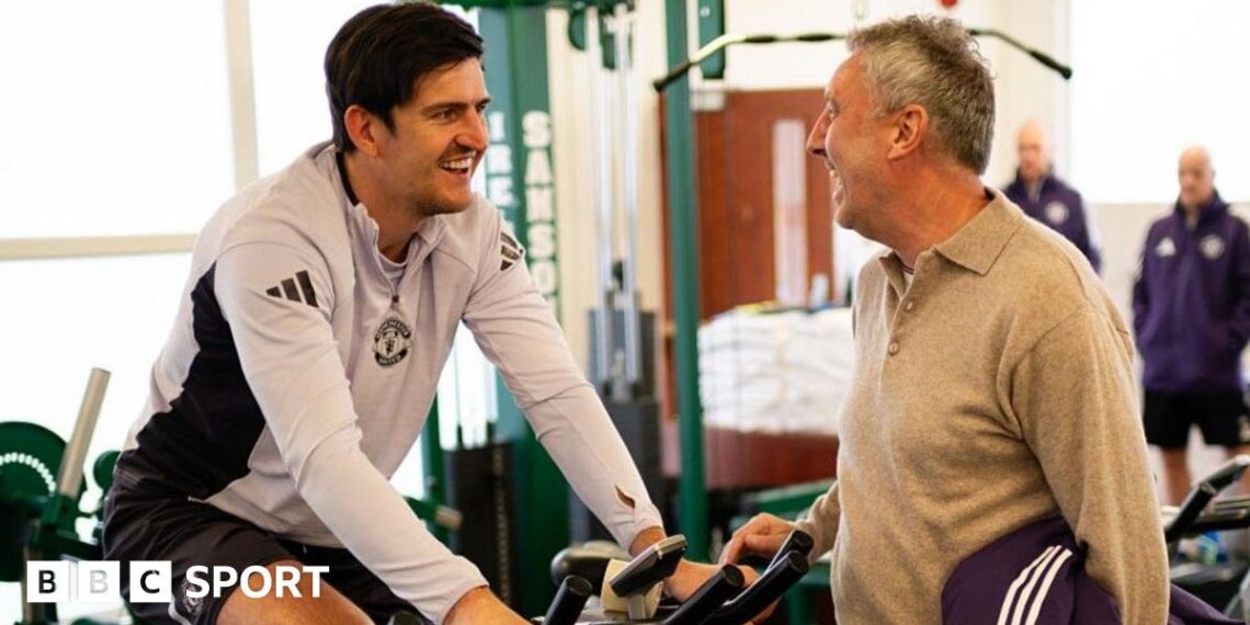 Manchester United defender Harry Maguire (left)