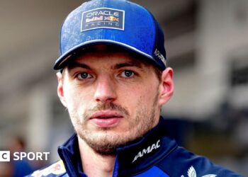 Max Verstappen and race engineer Gianpiero Lambiase in conversation at the 2026 Japanese Grand Prix