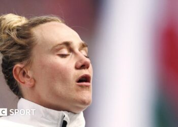 Meg Jones on the attack for England against Scotland