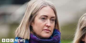 Murdered teen's mum dismayed as PM meets tech bosses first
